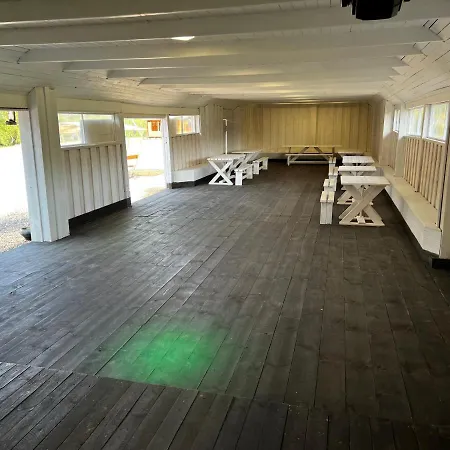 Elernes Muiza Kamp alanı